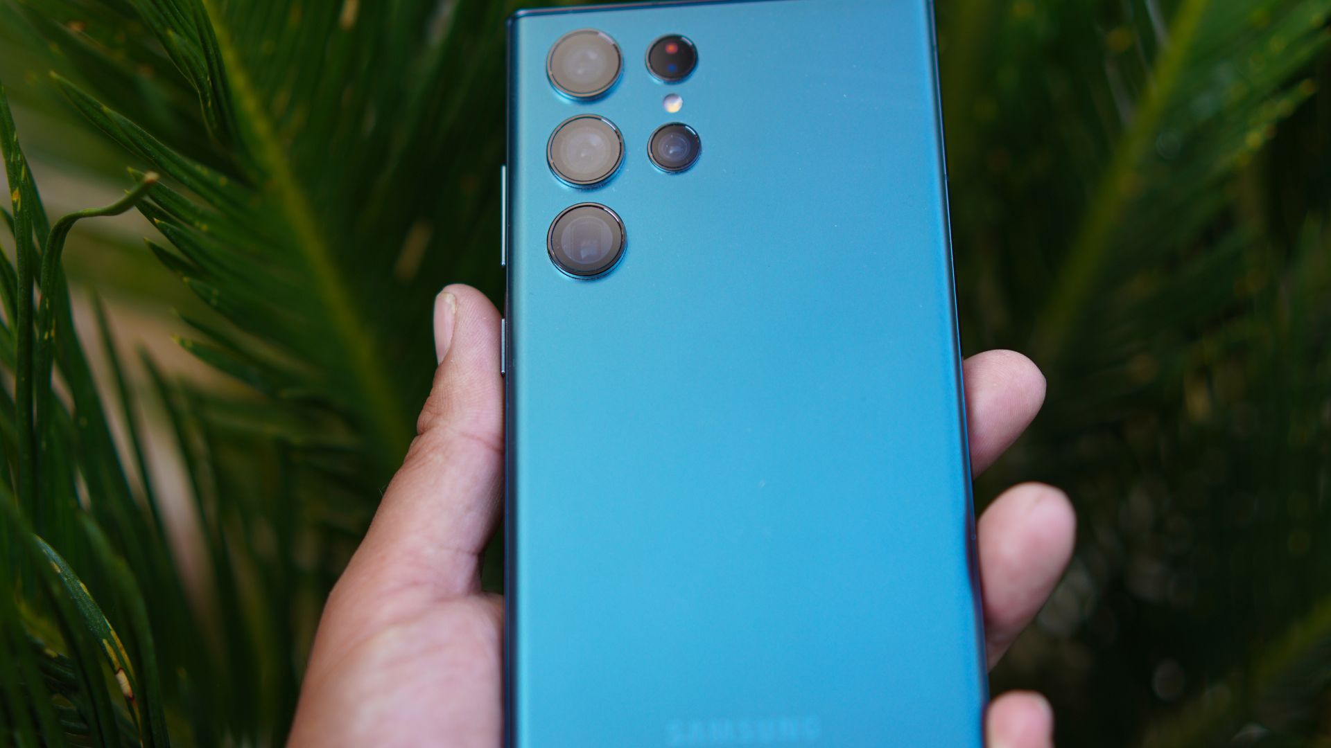 How Samsung is trying to solve small issues of AI platforms